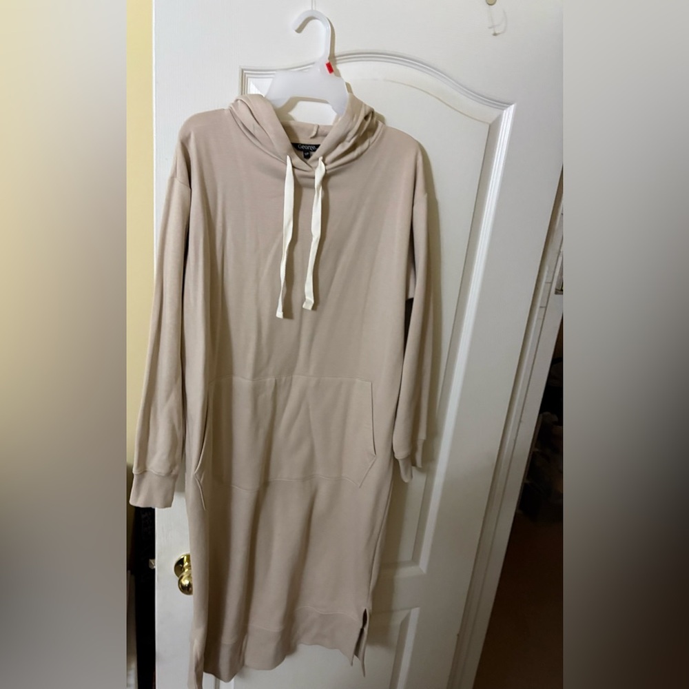 Beige Hooded Dress with Pockets. Size small. Brand new never used.